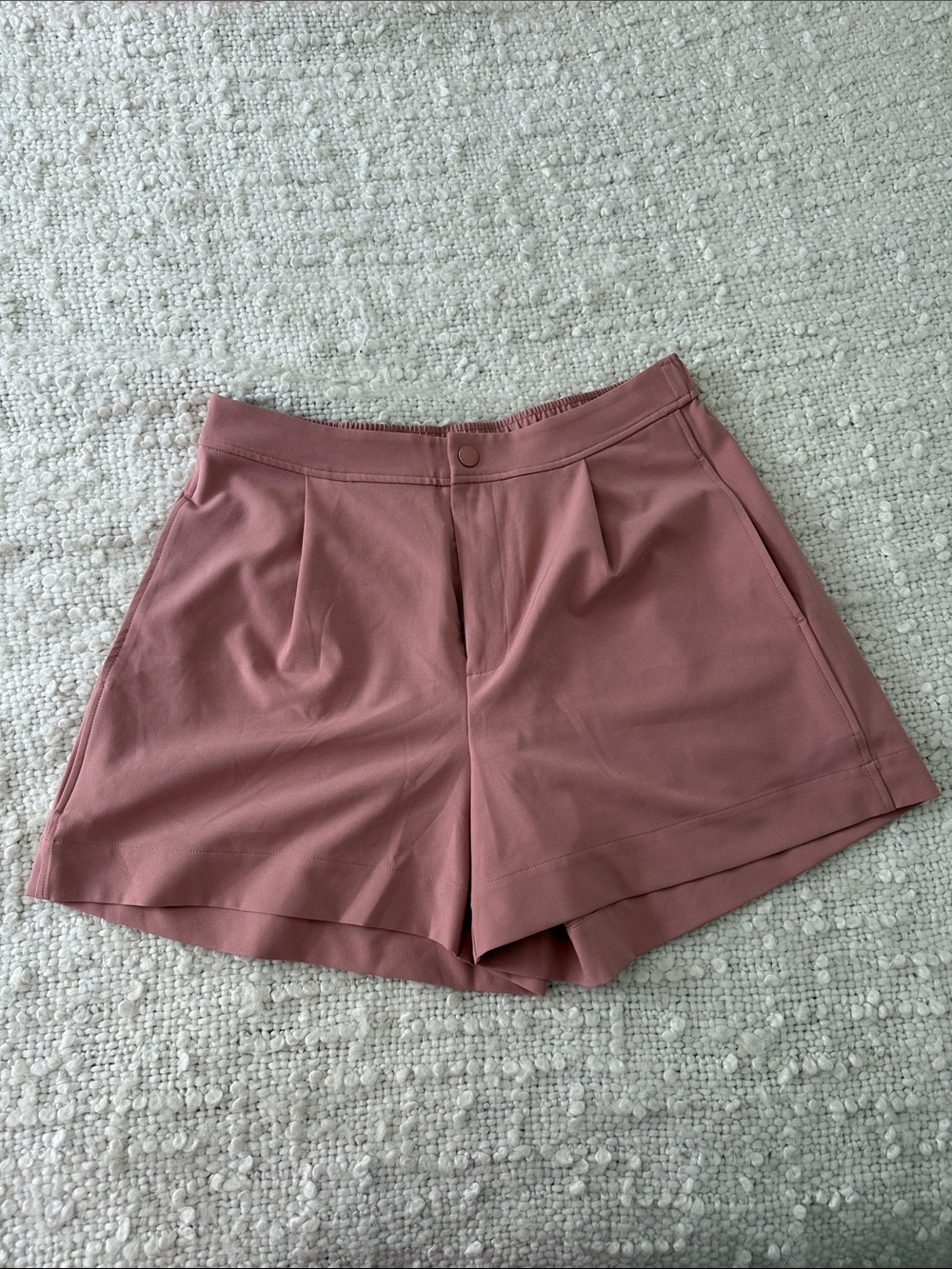 Varley High-Waist Pleated Shorts in Dusty Rose